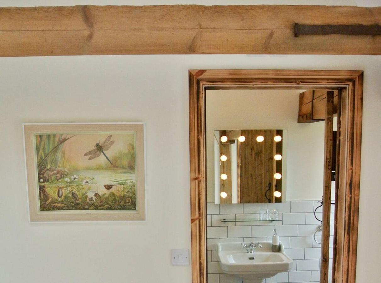 Nest Holiday Hideaway Wren Cottage Stunning Area! Church Stretton Bagian luar foto